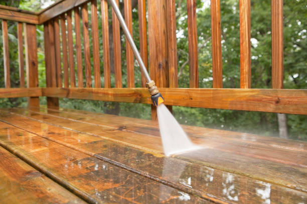 Why Choose Our Certified Pressure Washing Experts for Your Project Needs in Ontario, OH?